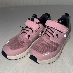 On Running Kids Sneakers in Pink and Black